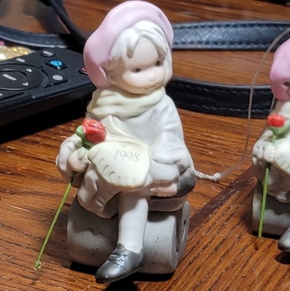 NBM bahner studios AG Bisque Porcelain Figurine Pretty as a Picture 1998 set 2 - Picture 12 of 16